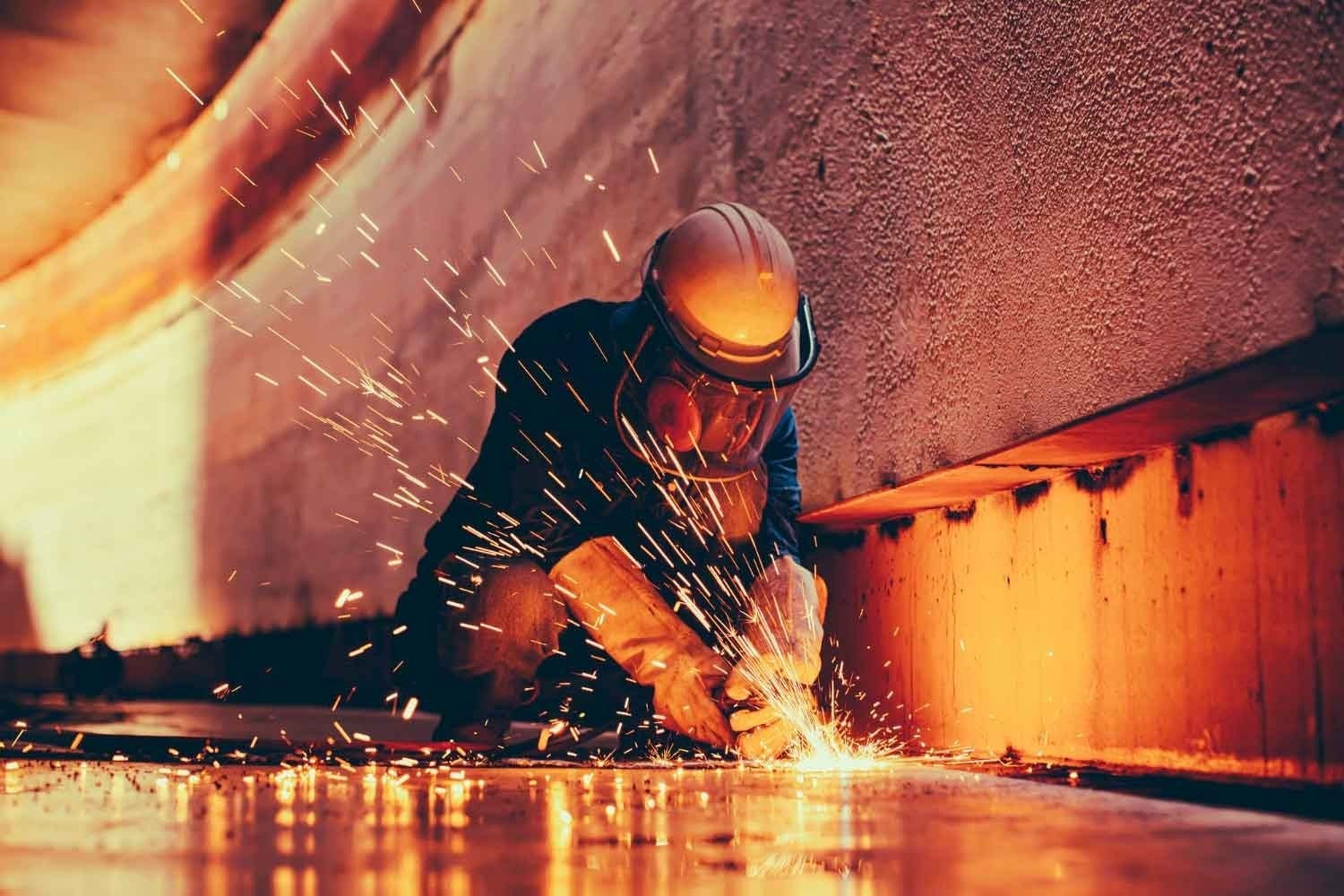 Servicio de soldadura industrial para mantenimiento y trabajos técnicos.